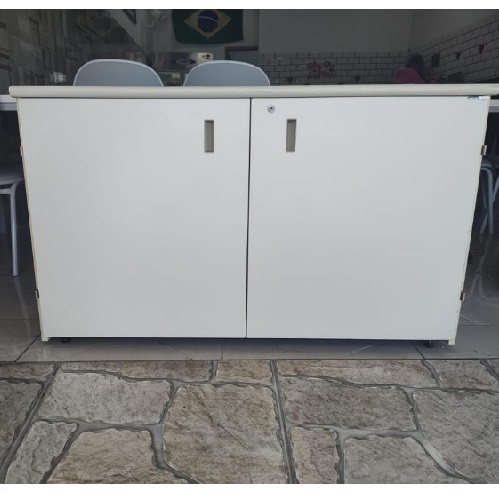 ARMÁRIO BAIXO CREDENZA SEMI NOVO
